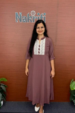 A line kurti with crochet lace design