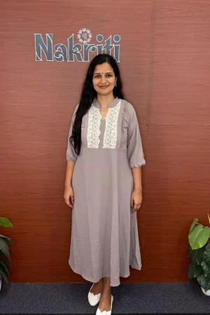 A line kurti with crochet lace design