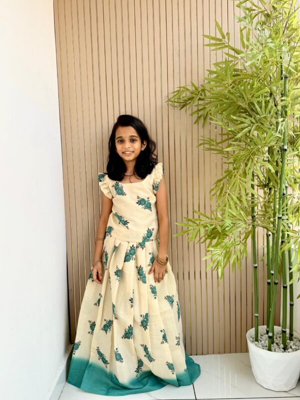 Kid's pattupava for onam